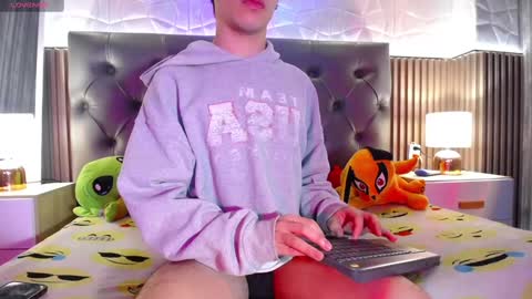 Aaron online show from 5, 2, 2025