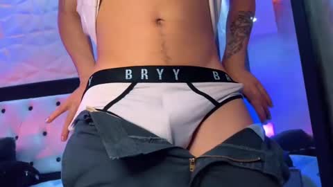 Aaron online show from 19, 2, 2025