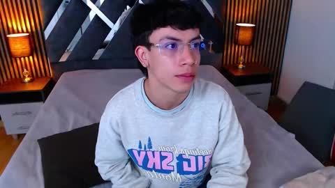 Aaron online show from 6, 10, 2025