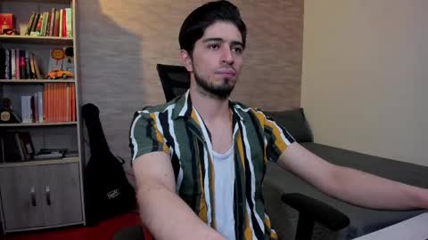 Aaron online show from 23, 2, 2025