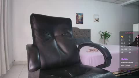 Snapshot of aaronblack1_ chatting on 30, 7, 2026 Heyy my name is Aaron online show from 30, 7, 2026