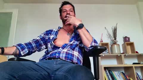 Aaron online show from 4, 5, 2026