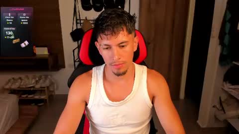 Snapshot of aaronfox_ chatting on 26, 7, 2026 AARON online show from 26, 7, 2026