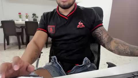 ig aaron hunter123 online show from 5, 8, 2026