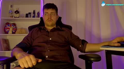 Aaron  online show from 24, 2, 2025