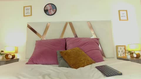   AASHLEY  online show from 3, 3, 2025