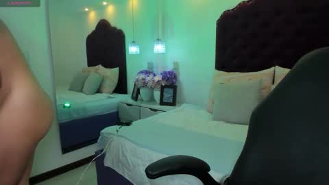 Abby Roux online show from 3, 10, 2025