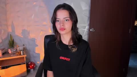 Abby Saenz online show from 11, 7, 2026