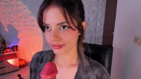 Abby Saenz online show from 15, 7, 2026