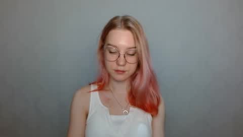 Snapshot of abbymoore__ chatting on 11, 12, 2024 Abby Lovense is active online show from 11, 12, 2024