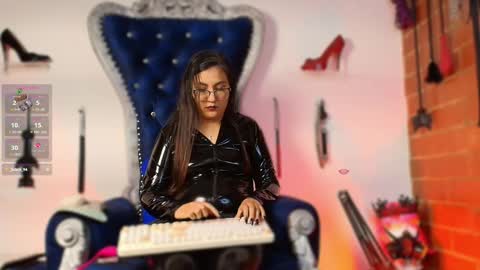 Miss Abby online show from 26, 11, 2025