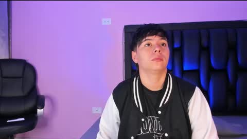 Abby Smith online show from 1, 3, 2025