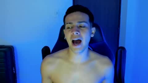 Independence model AbelAsburgo online show from 23, 12, 2024