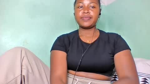 abella677022 online show from 15, 7, 2026