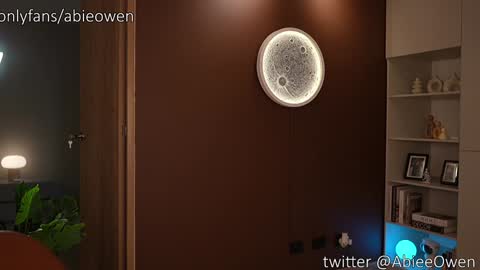 abie_owen online show from 29, 3, 2026