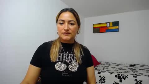 Snapshot of abie_spicy_ chatting on 8, 9, 2025 ximena online show from 8, 9, 2025