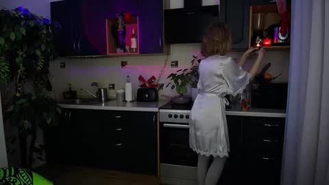 Abigail Mcgee online show from 1, 12, 2025