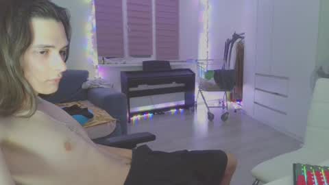 hi  cum in pvt noi extra tip online show from 6, 2, 2025