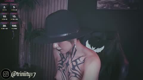 Snapshot of abril__colen chatting on 7, 2, 2025 April online show from 7, 2, 2025