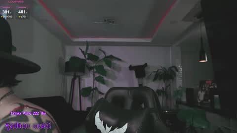 Snapshot of abril__colen chatting on 5, 3, 2026 April online show from 5, 3, 2026