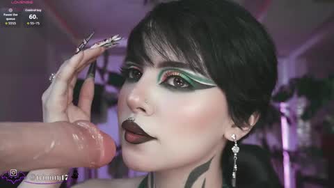 Snapshot of abril__colen chatting on 19, 3, 2026 April online show from 19, 3, 2026