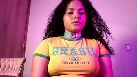 Abril  online show from 3, 11, 2025