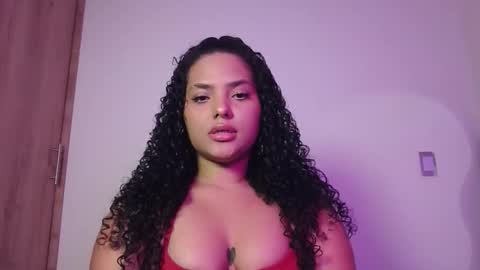 Abril  online show from 4, 11, 2025