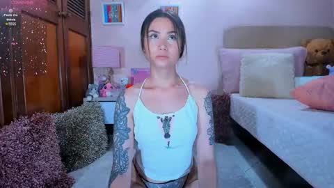 Snapshot of abrilrussell_ chatting on 13, 2, 2025 Abril online show from 13, 2, 2025