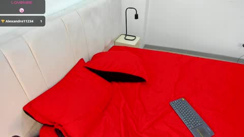 Snapshot of abrilsonne chatting on 2, 3, 2025 AbrilSonne online show from 2, 3, 2025