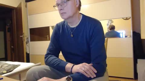 Snapshot of ach471 chatting on 5, 12, 2024 ach471 online show from 5, 12, 2024