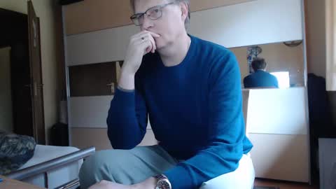 Snapshot of ach471 chatting on 9, 12, 2024 ach471 online show from 9, 12, 2024