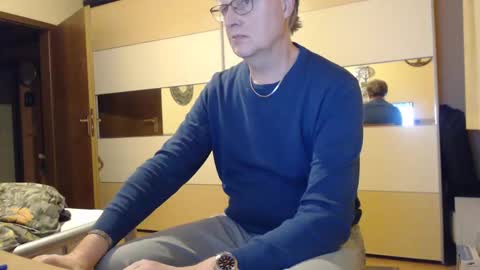 Snapshot of ach471 chatting on 12, 12, 2024 ach471 online show from 12, 12, 2024