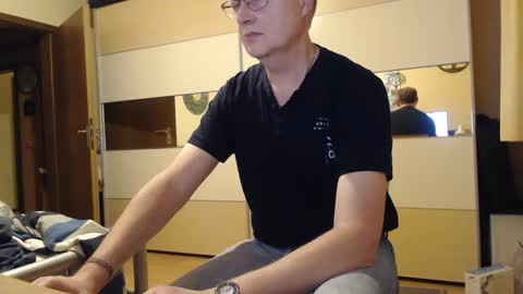 Snapshot of ach471 chatting on 1, 1, 2025 ach471 online show from 1, 1, 2025