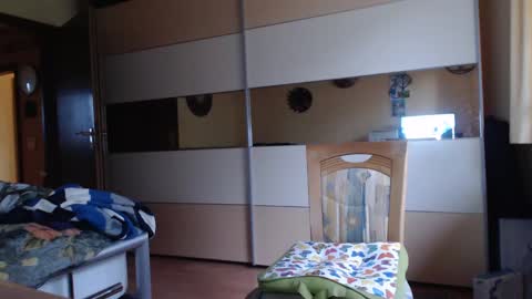 Snapshot of ach471 chatting on 2, 1, 2025 ach471 online show from 2, 1, 2025