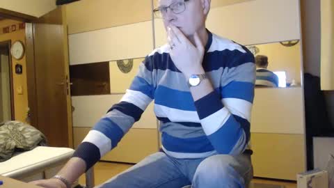 Snapshot of ach471 chatting on 9, 1, 2025 ach471 online show from 9, 1, 2025