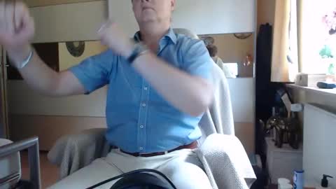 Snapshot of ach471 chatting on 10, 9, 2025 ach471 online show from 10, 9, 2025