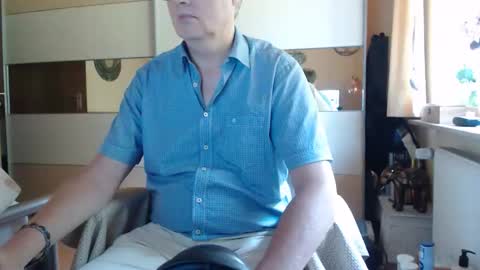 Snapshot of ach471 chatting on 11, 9, 2025 ach471 online show from 11, 9, 2025