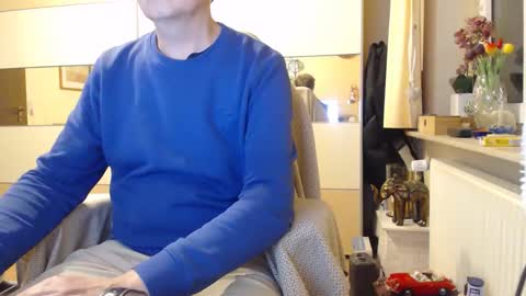 Snapshot of ach471 chatting on 3, 10, 2025 ach471 online show from 3, 10, 2025