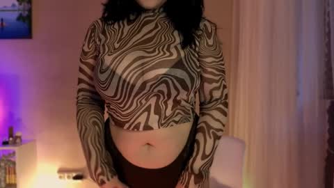 Snapshot of actavia_rose chatting on 19, 12, 2024 my inst love inside 17 online show from 19, 12, 2024