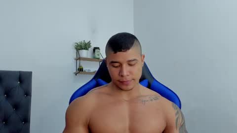 Snapshot of adam_boss chatting on 25, 9, 2025 adam boss online show from 25, 9, 2025