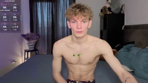 Snapshot of adam_chriss chatting on 21, 10, 2025 adam_chriss online show from 21, 10, 2025