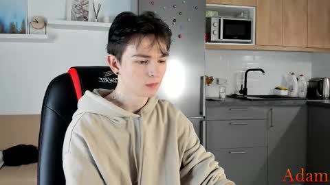 Adam online show from 19, 9, 2025