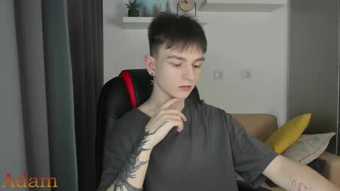 Adam online show from 24, 10, 2025