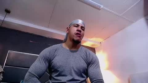 Snapshot of adam_fit19cm chatting on 5, 11, 2025 adam_fit19cm online show from 5, 11, 2025