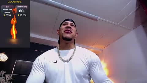 Snapshot of adam_fit19cm chatting on 1, 12, 2025 adam_fit19cm online show from 1, 12, 2025