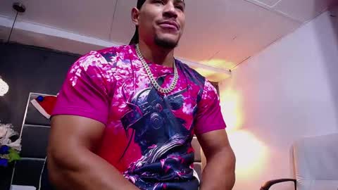 Snapshot of adam_fit19cm chatting on 3, 12, 2025 adam_fit19cm online show from 3, 12, 2025