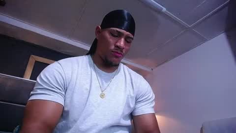 adam_fit19cm online show from 25, 6, 2026