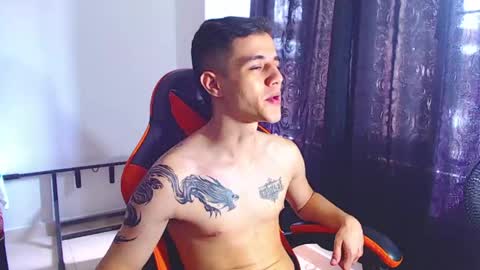 adam hot11 online show from 13, 5, 2026
