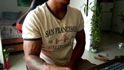 Adam Valencia online show from 8, 7, 2026