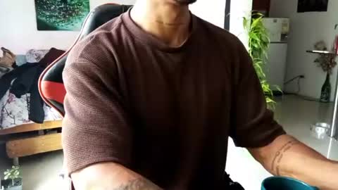 Adam Valencia online show from 1, 8, 2026